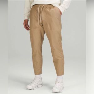 Lululemon ABC Cropped Pull-On Pants (Large - Earth Color Sand)